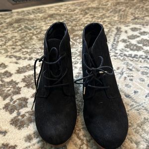 Dr scholl’s black wedge boots